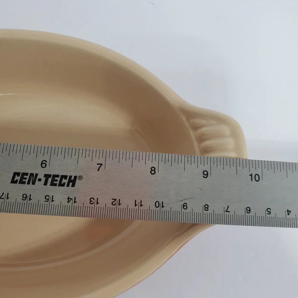 Le Creuset Oval Au Gratin Dish 10in Red Cream Stoneware Baker 10